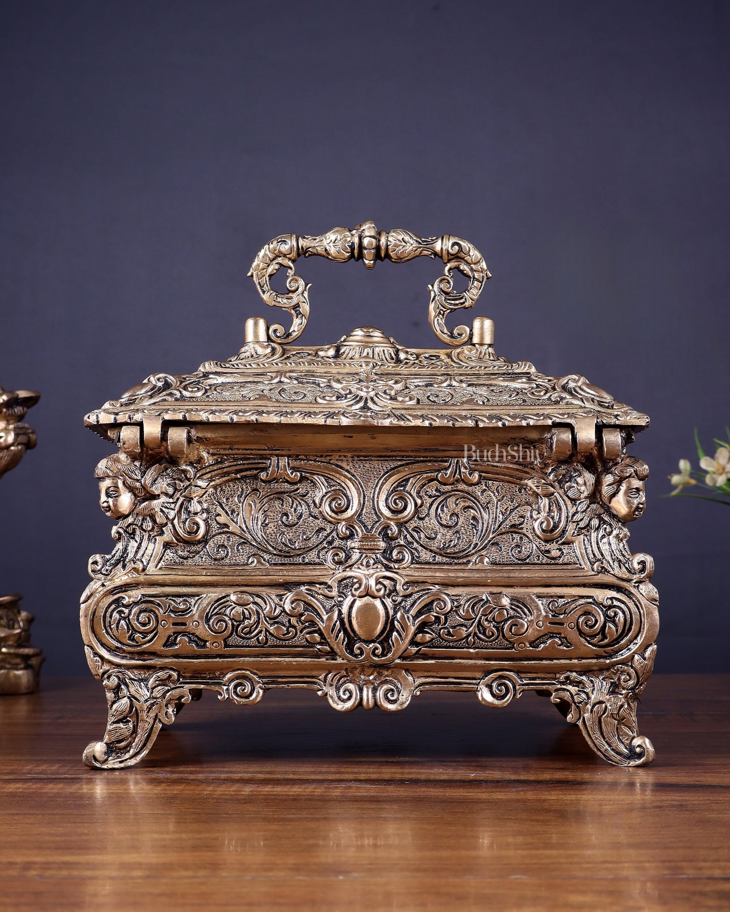 Vintage Victorian Brass Jewellery/Treasure Box 9"