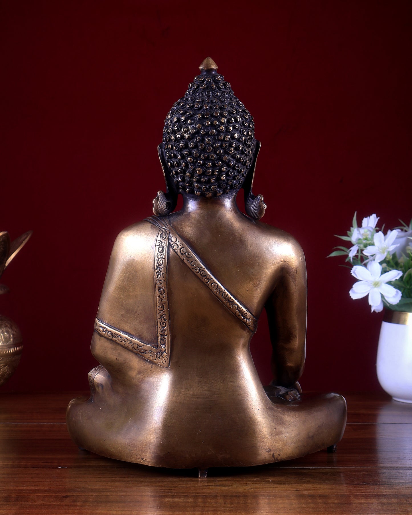 Vintage Brass Buddha Statue – Serene Heritage Spiritual Artefact 11 inch