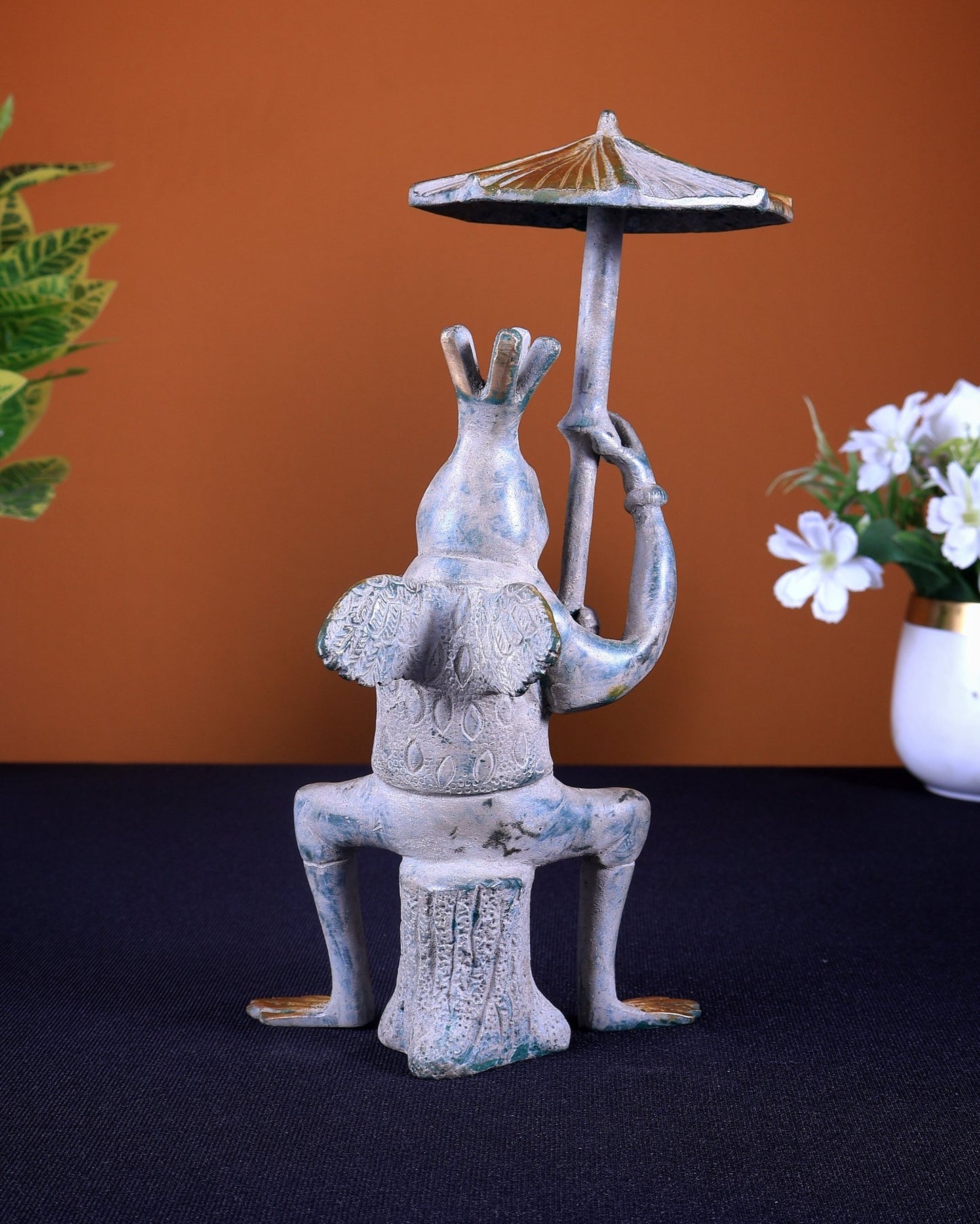 Brass Frog with Wings Holding Umbrella – Vintage Fantasy Showpiece - Budhshiv.com