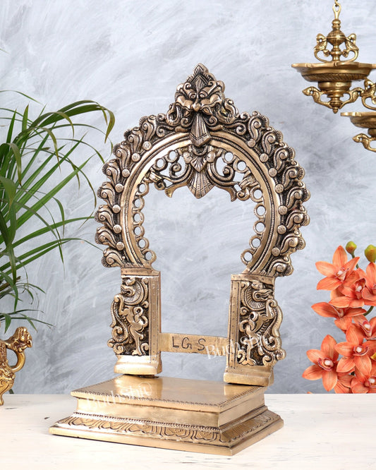 Brass Singhasan Peetha with Kirtimukha Prabhavali | Temple Throne for God Idols 16.5" - Budhshiv.com