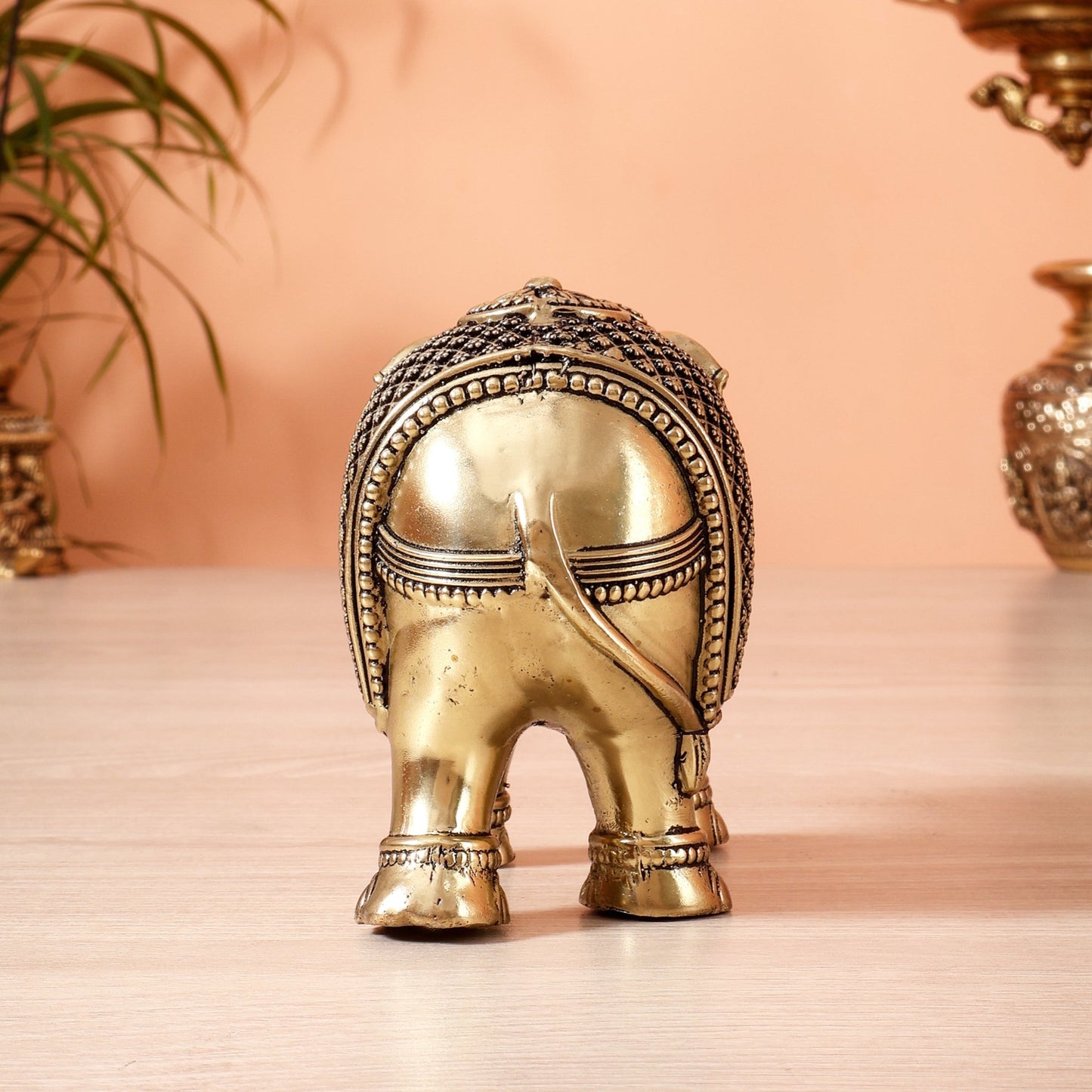 Brass Superfine Elephant Showpiece (5.5 Inch, 470 gm) - Budhshiv.com