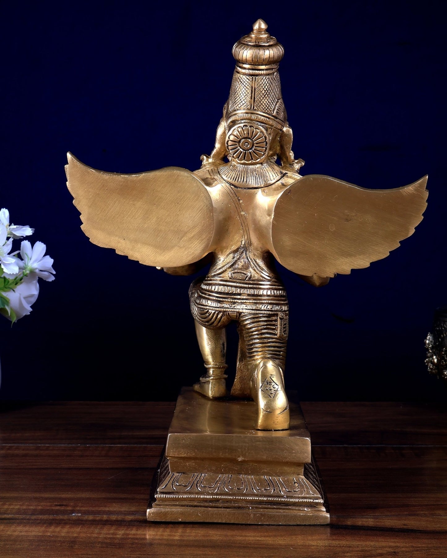 Brass Superfine Garuda Statue | Anjali Mudra, 29.5 cm (11.6") - Budhshiv.com