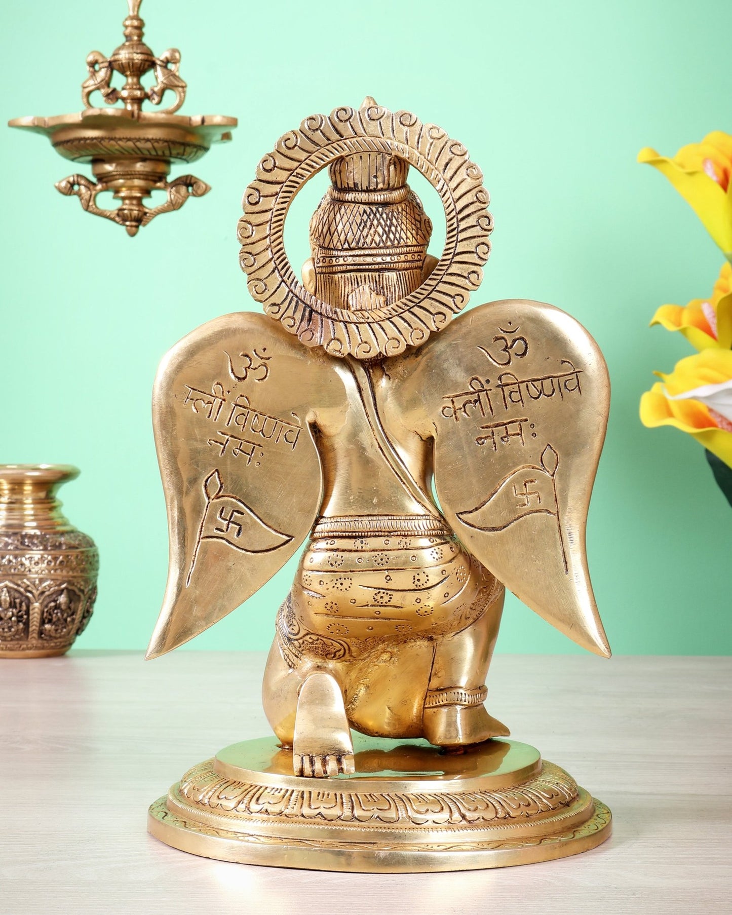 Brass Superfine Garuda Statue in Namaskar Mudra – 12.5 Inch (5 Kg) - Budhshiv.com