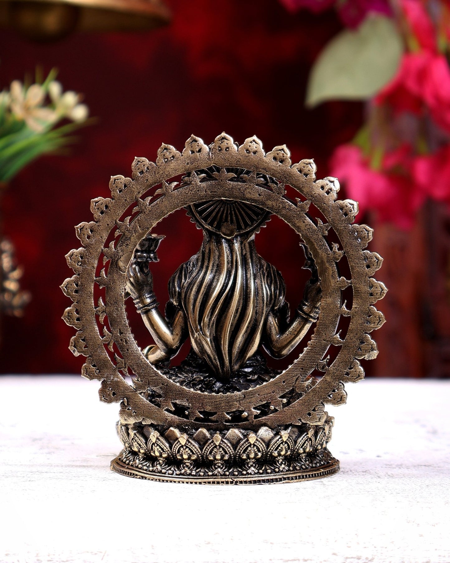 Brass Superfine Goddess Lakshmi Idol for Home Temple & Pooja 4 inch - Budhshiv.com