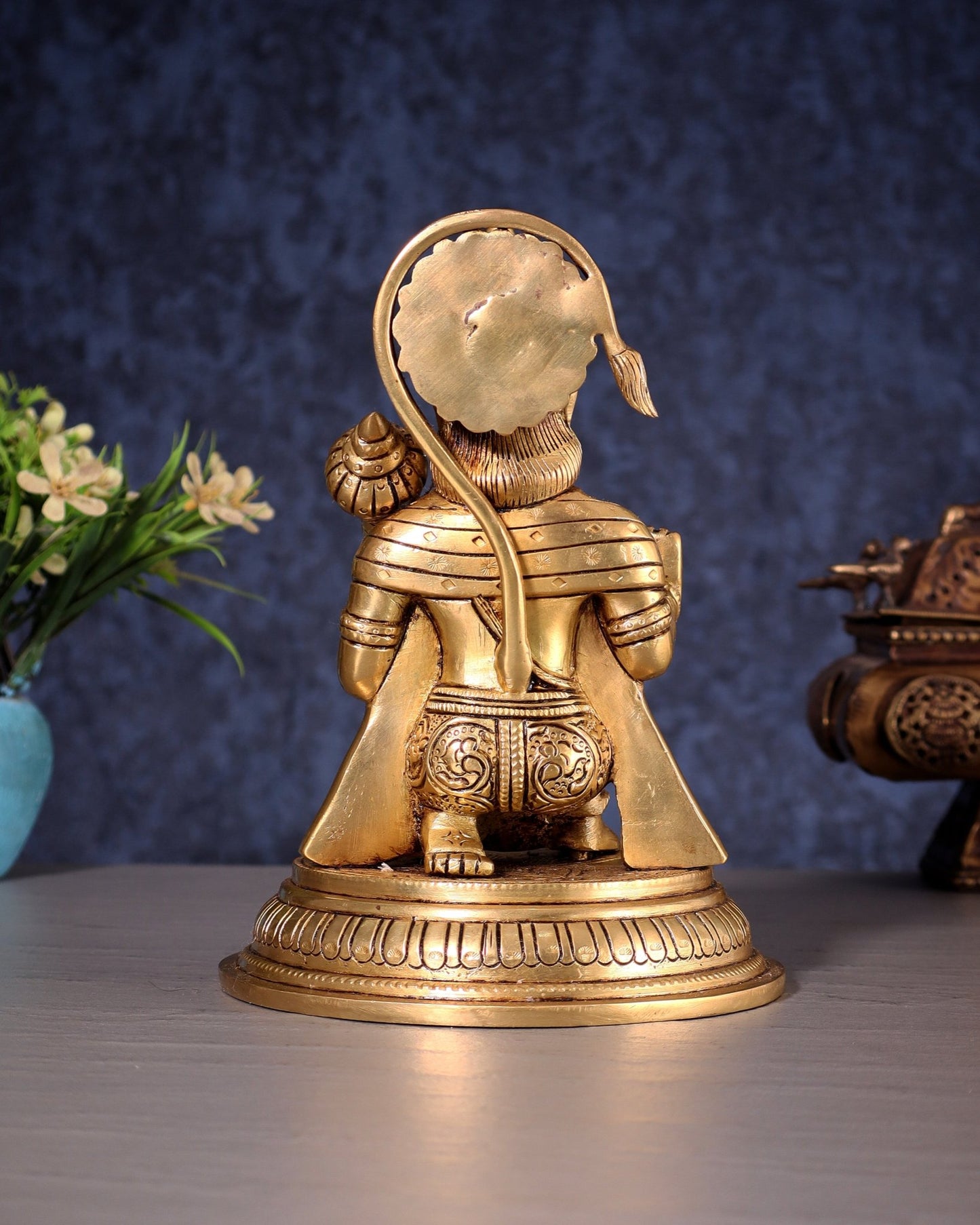 Brass Superfine Lord Hanuman Idol - 7" - Budhshiv.com