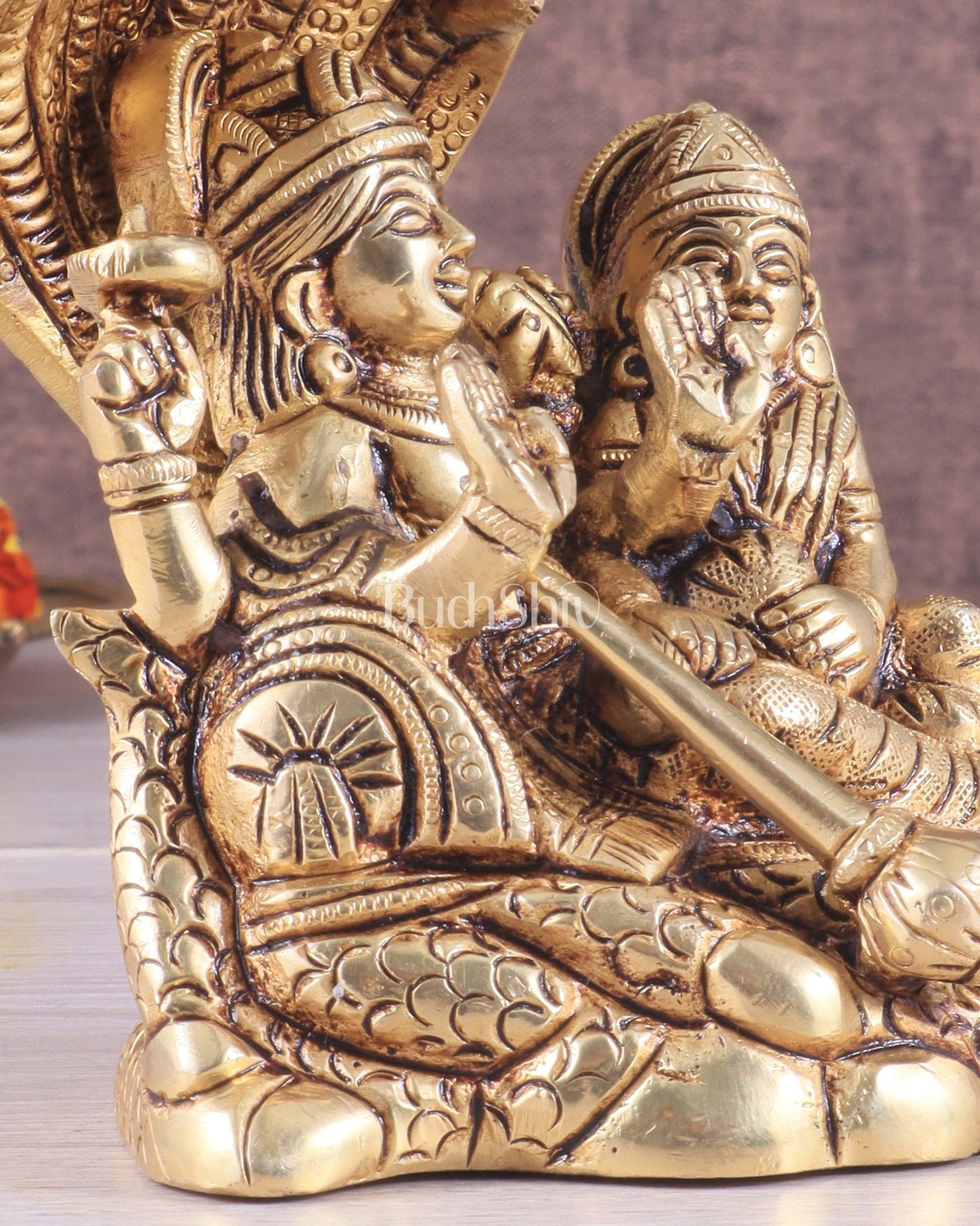 Brass Superfine Resting Lord Vishnu with Lakshmi Idol | Lakshmi Narayan with Sheshnaag - Budhshiv.com