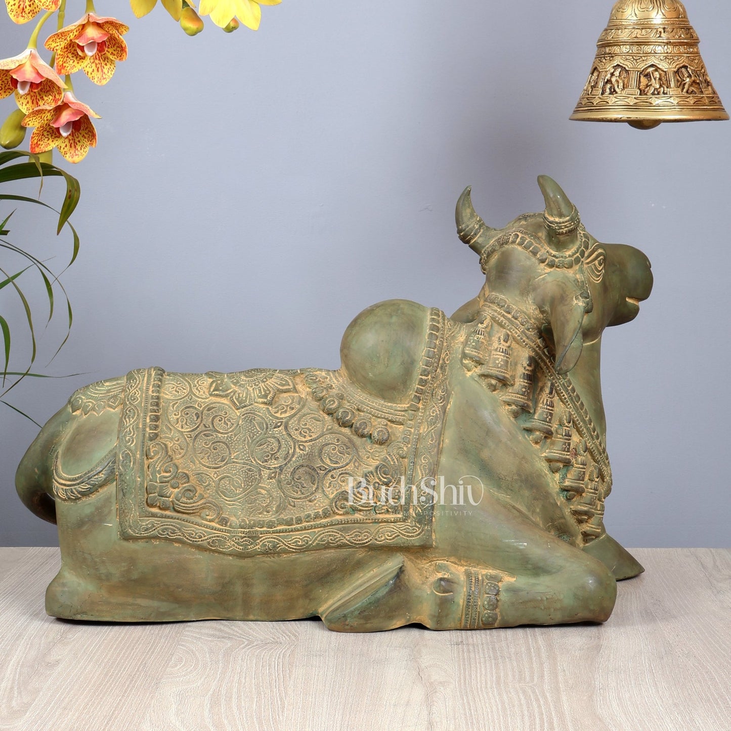 Handcrafted Brass Nandi Idol – Vintage Patina 21" - Budhshiv.com