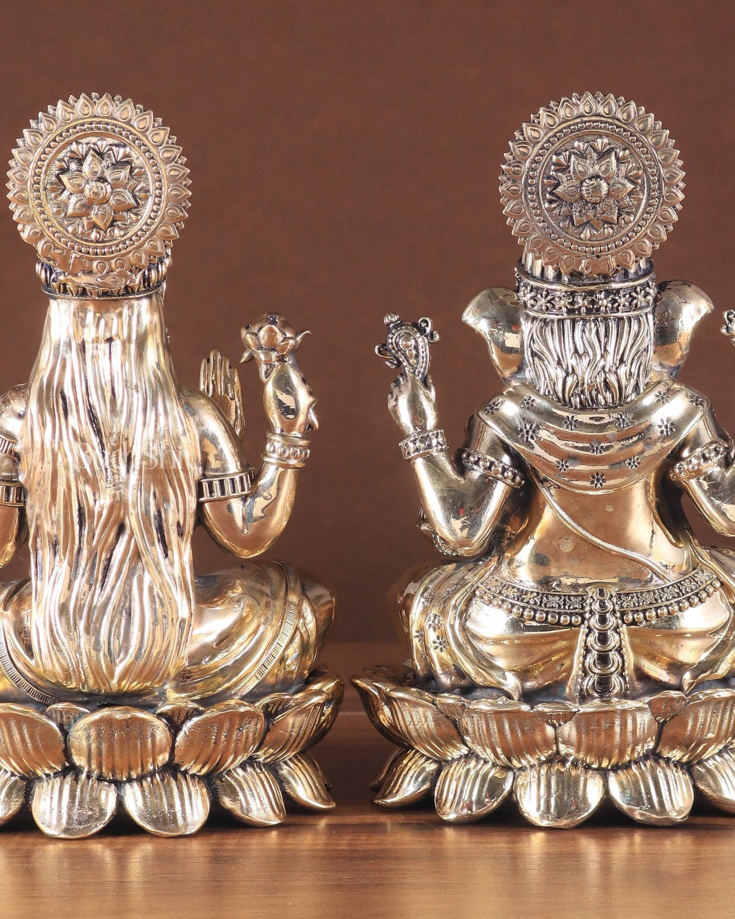 Intricate Brass Ganesha Lakshmi on Lotus – 8.5" x 5.5" x 4.5" - Budhshiv.com