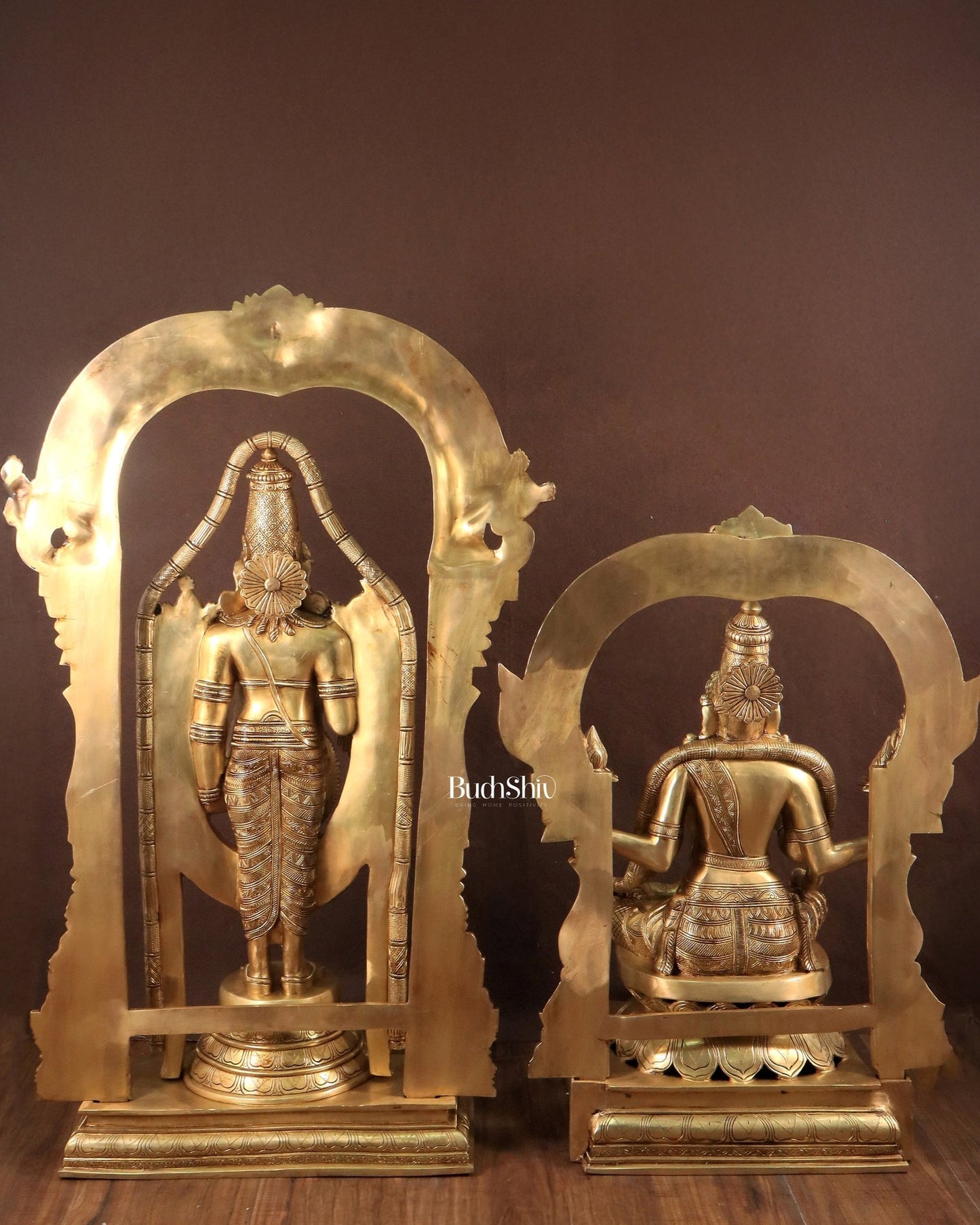 Majestic Brass Lord Venkateshwara & Goddess Padmavathi Statues – Temple Pair 40" - Budhshiv.com