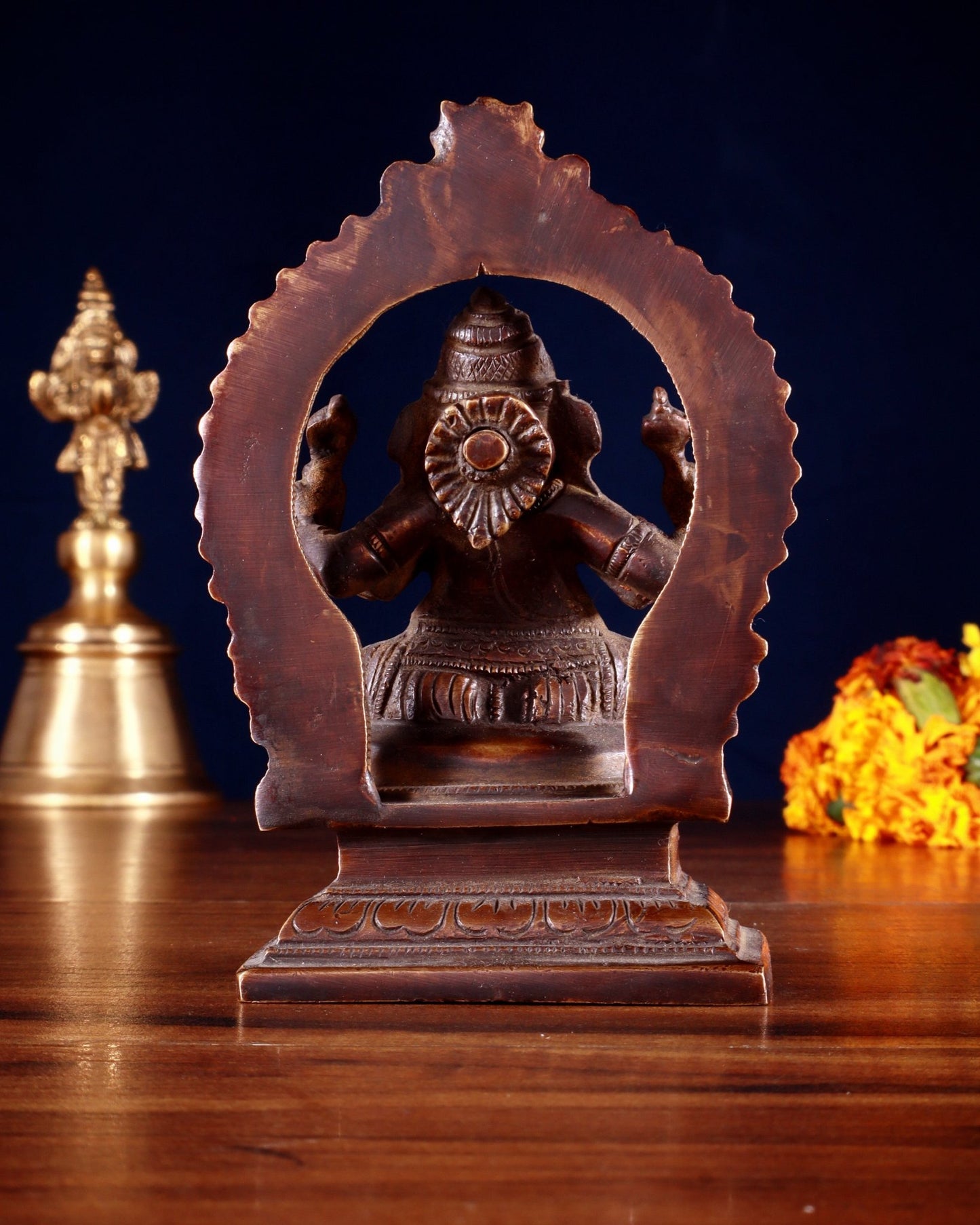 Pure Brass Dakshina Mukhi Ganesha Idol – Right Side Trunk 5" Copper tone - Budhshiv.com