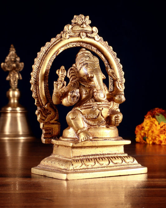 Pure Brass Dakshina Mukhi Ganesha Idol – Right Side Trunk 5" - Budhshiv.com