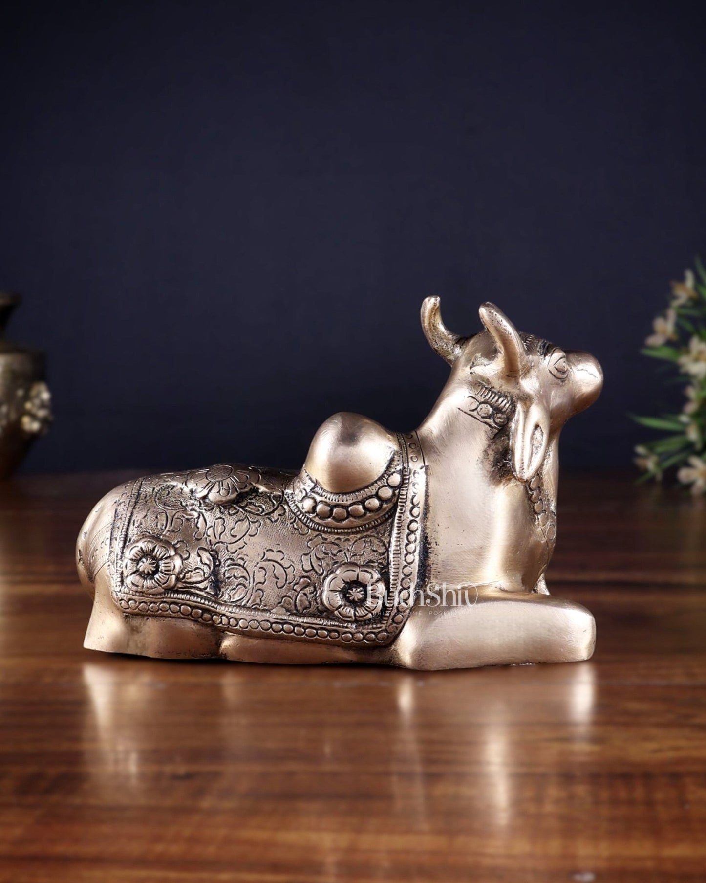 Pure Brass Nandi Idol in Antique Finish – 13 cm (6.7") | Devotional Decor - Budhshiv.com