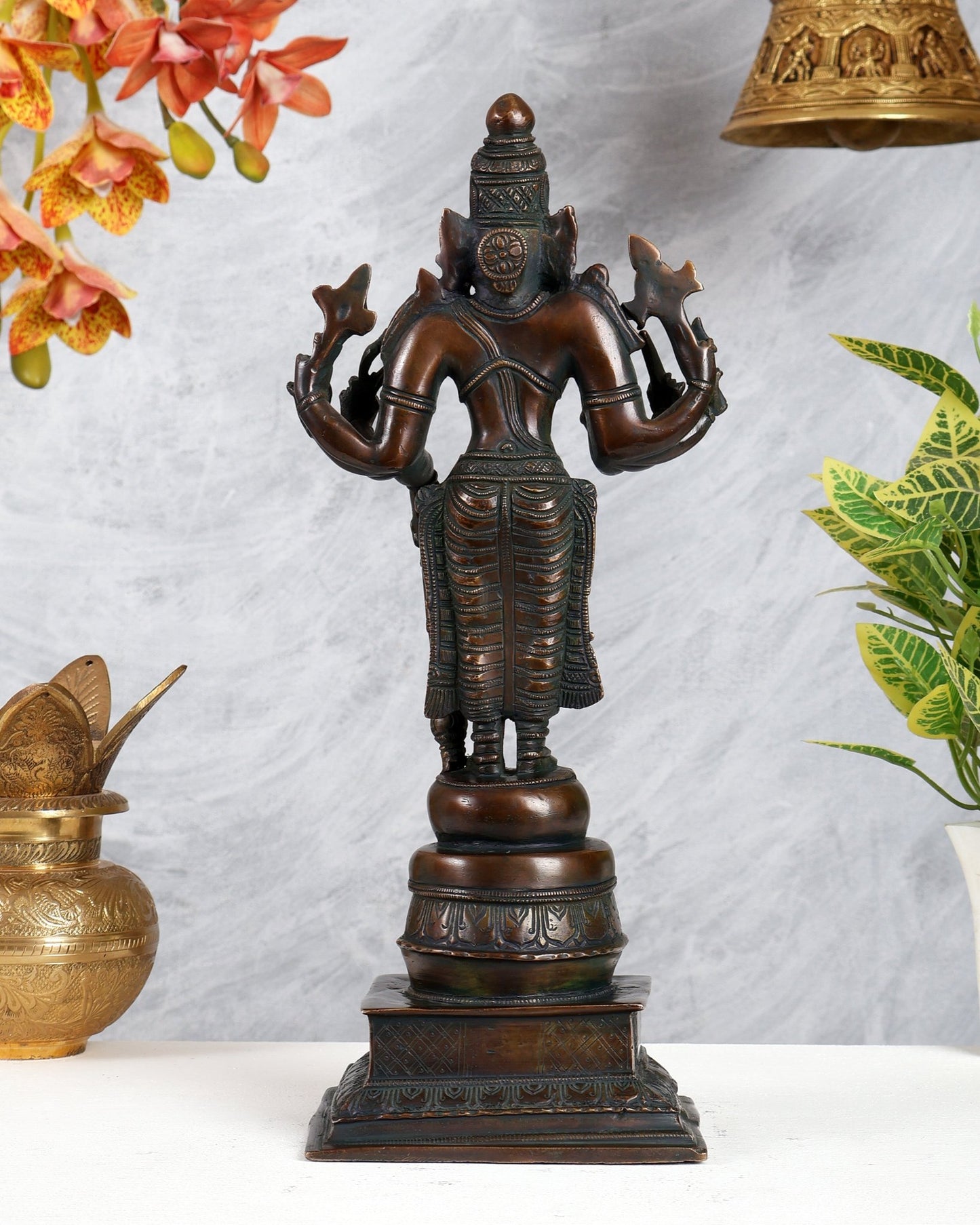 Vintage Brass Lord Vishnu Sculpture – 14 Inch Chola Inspired Masterpiece - Budhshiv.com