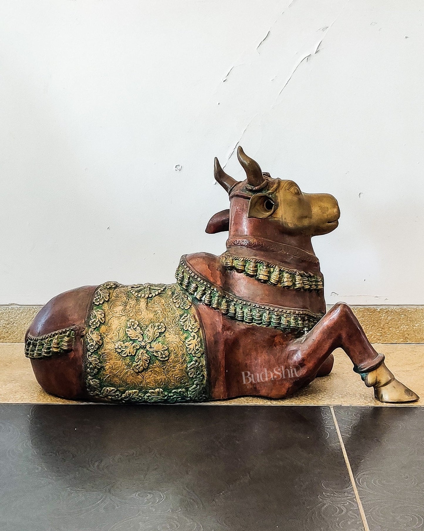 Brass Antique Large Nandi Sculpture | BudhShiv - Budhshiv.com