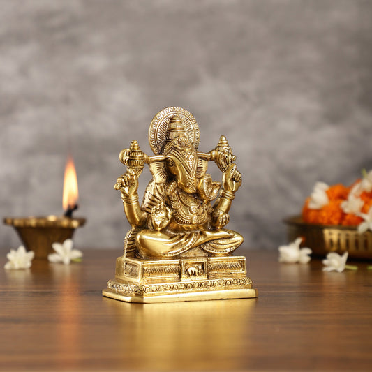 Small Brass Dagduseth Halwai Ganapati Idol | Height 6 inch - Budhshiv.com