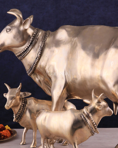 Pure Brass Large Gomatha (Cow) Statue Protecting Her Calves – Symbol of Nurturing Divinity