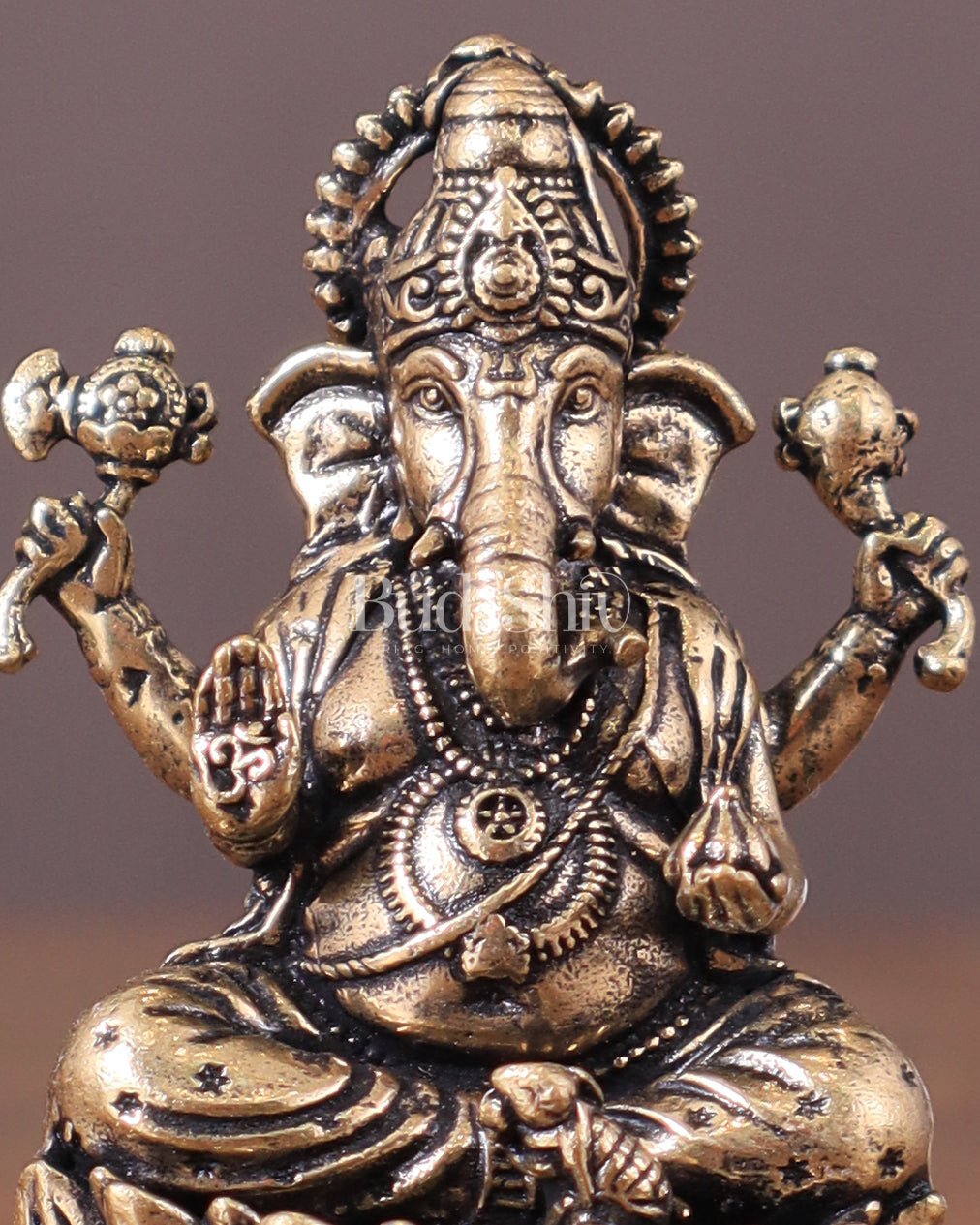 Pure brass Intricate Ganesha idol 2.5"