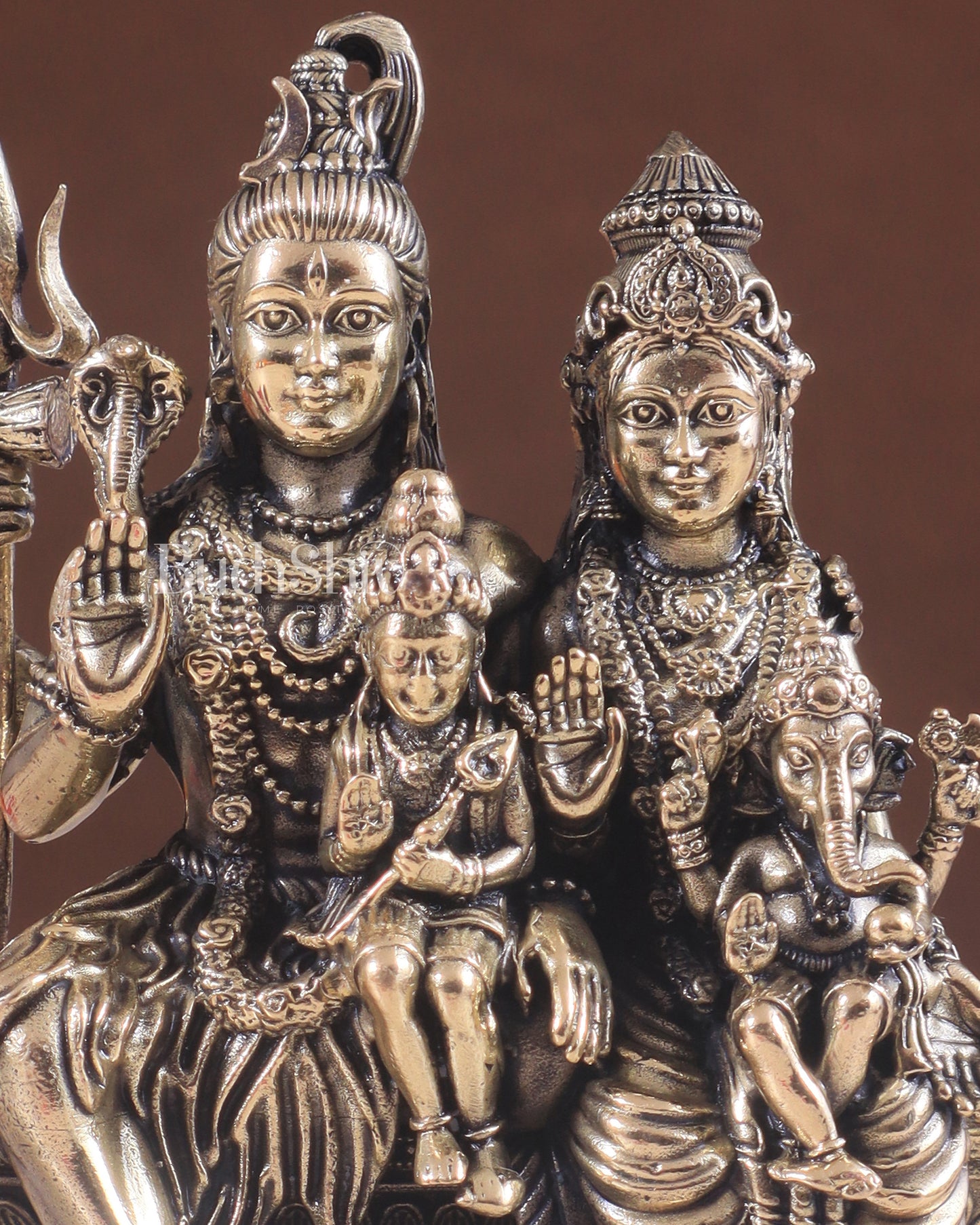 Brass Superfine Lord Shiva Family – Intricately Carved Statue 3.5"