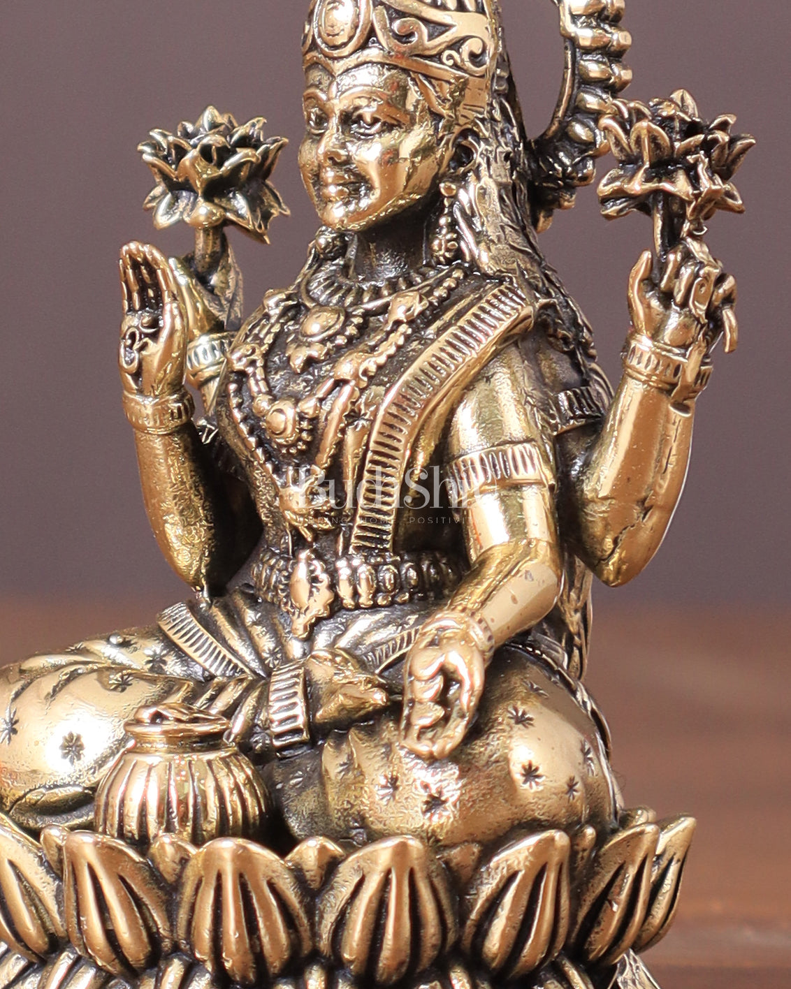 Pure brass superfine Goddess Lakshmi idol 3"