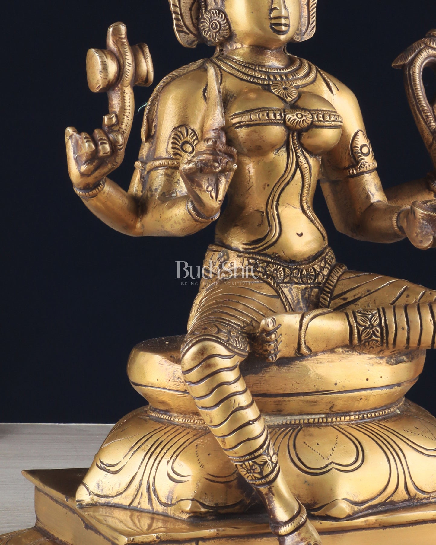 Brass Unique Mariamman Idol – Divine Goddess Statue (12 Inches)