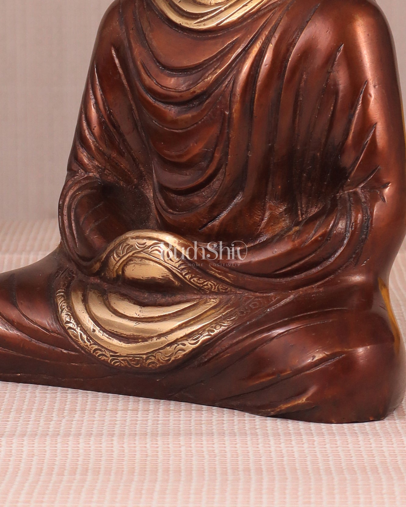 Pure Brass Buddha in Meditation Statue - Dual Tone, 7.5"