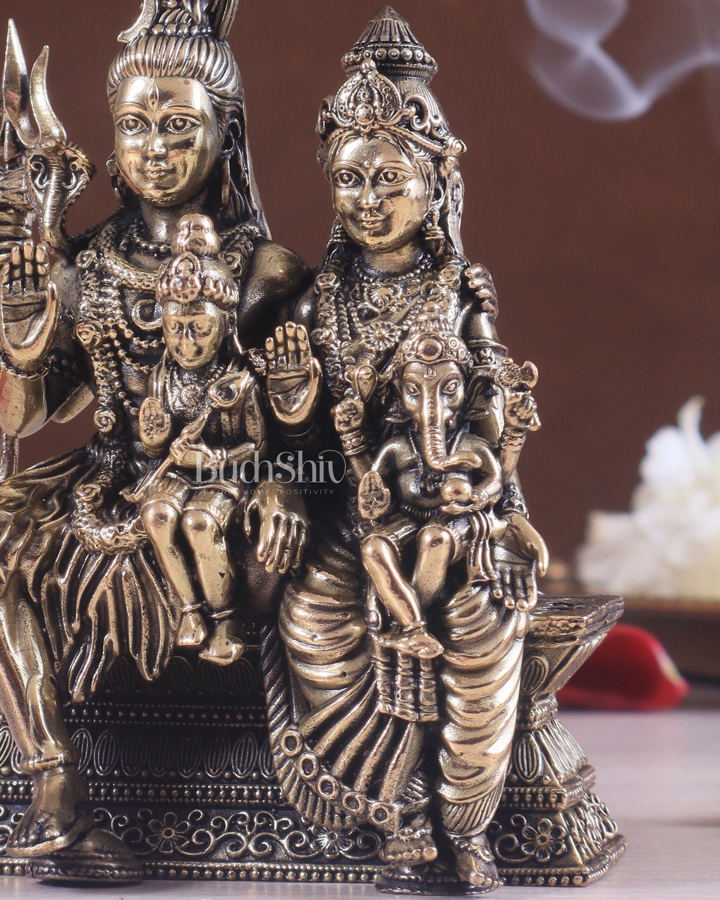 Brass Superfine Lord Shiva Family – Intricately Carved Statue 3.5"