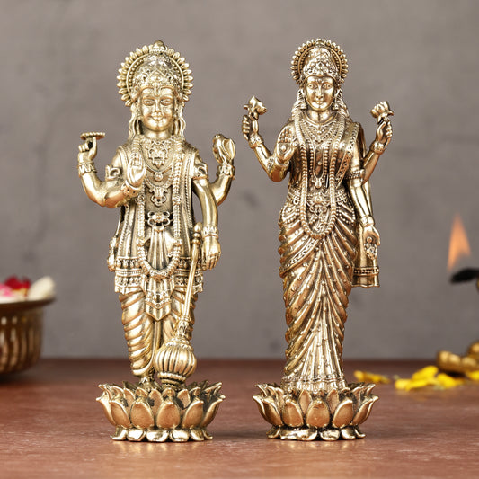 Brass Intricate Standing Vishnu lakshmi idols 6"