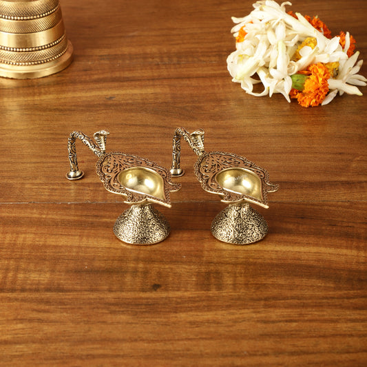 Brass Superfine Small Aarti Diya with Handles Pair | 1.5 Inch Height