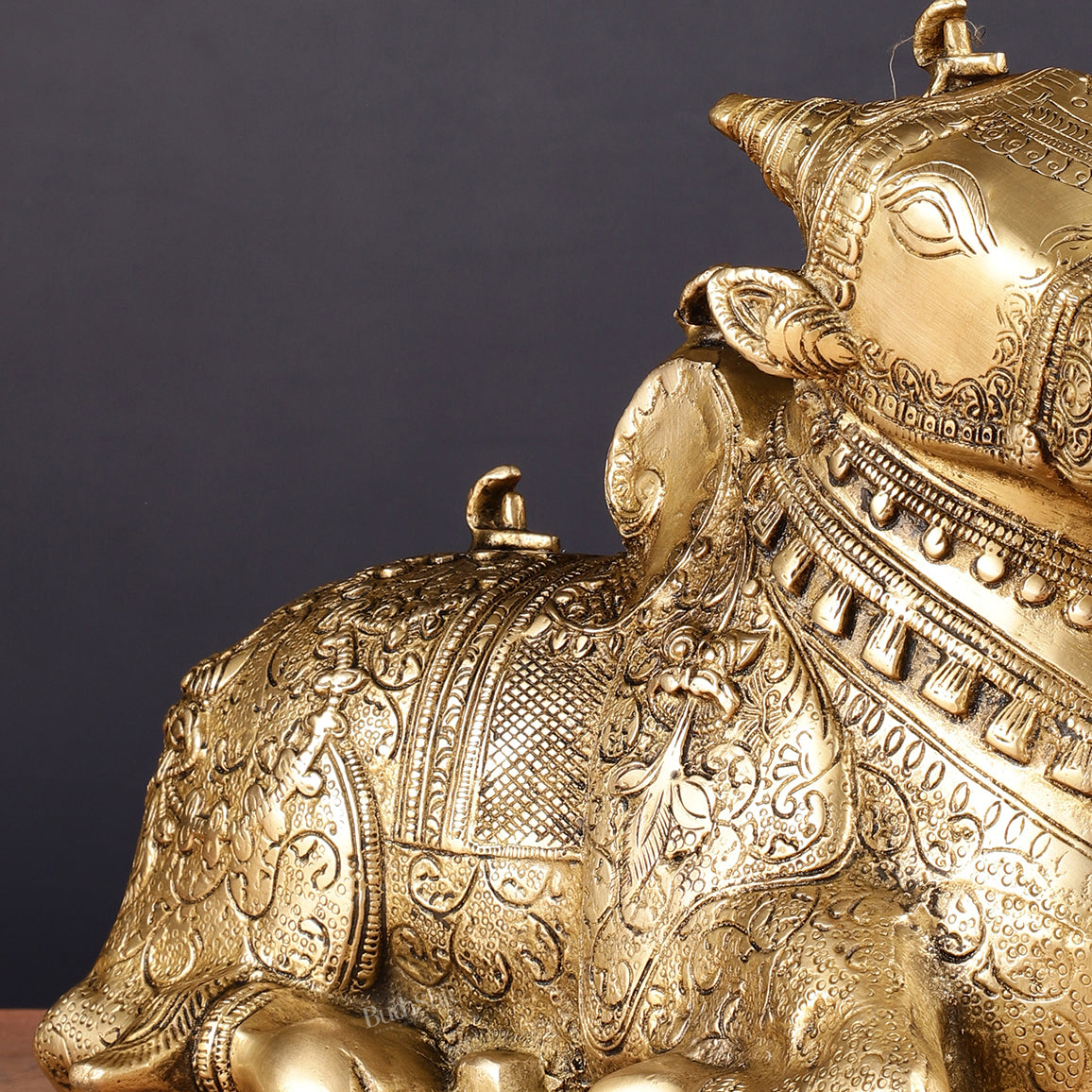 Pure Brass Fully Carved Nandi Statue - 8" matte gold