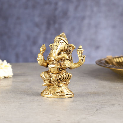Pure brass small ganesha idol 3 inch