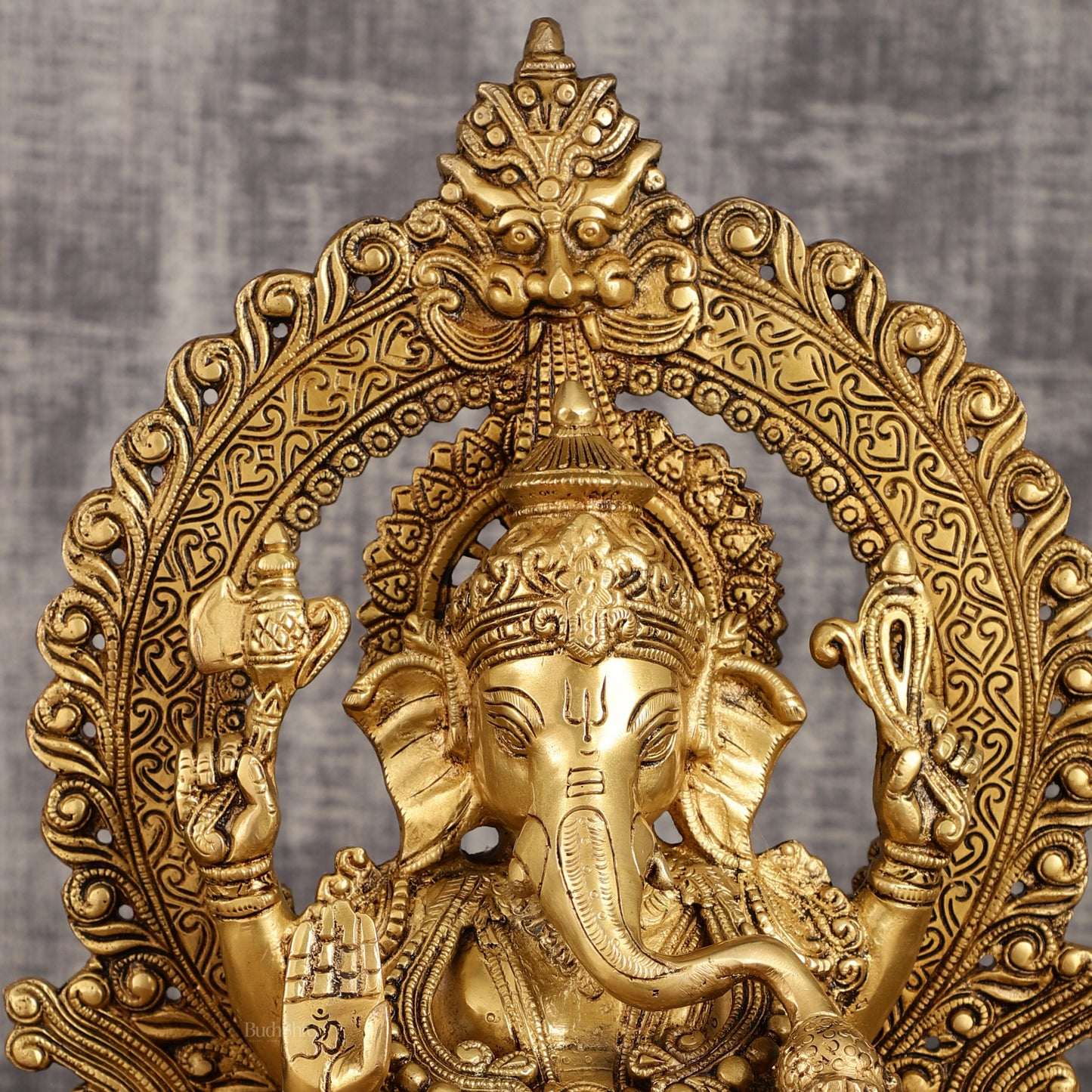 Pure Brass Lord Ganesha with Kirtimukha Prabhavali Aura | 15.5 Inch