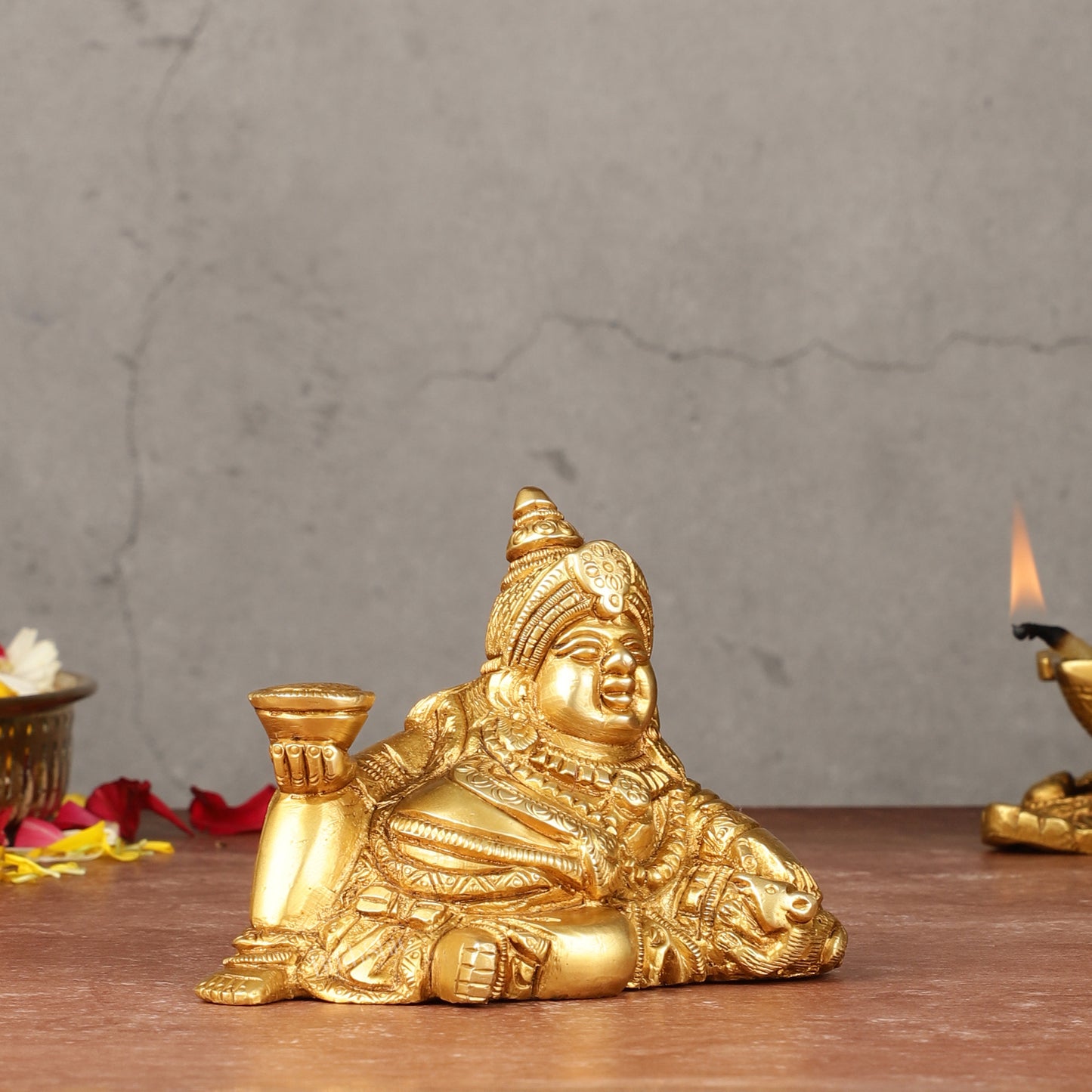 Pure Brass Resting Kubera Idol Small | 3.5"