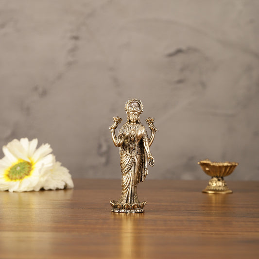 Pure brass lightweight Standing goddess Lakshmi idol 4"