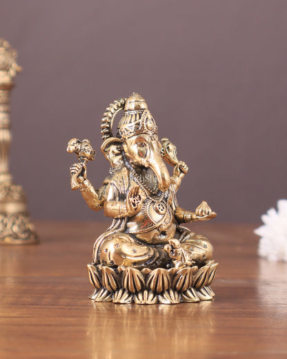 Pure brass Intricate Ganesha idol 3"