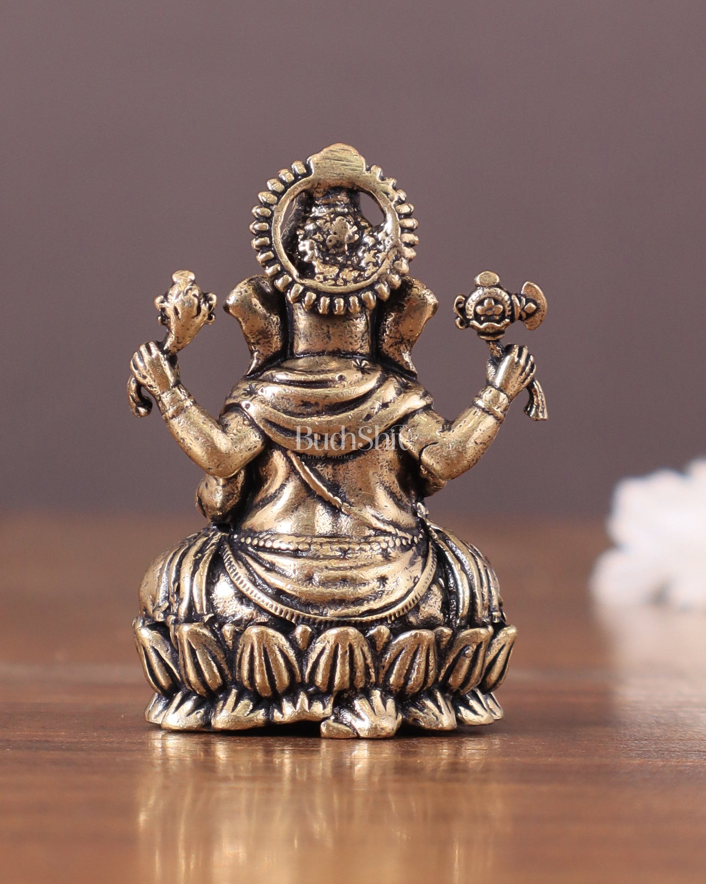 Pure brass Intricate Ganesha idol 2.5"