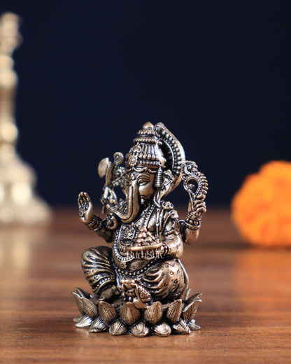 Lord Ganesha with Right-Side Trunk – Small-Sized Superfine Intricate Idol