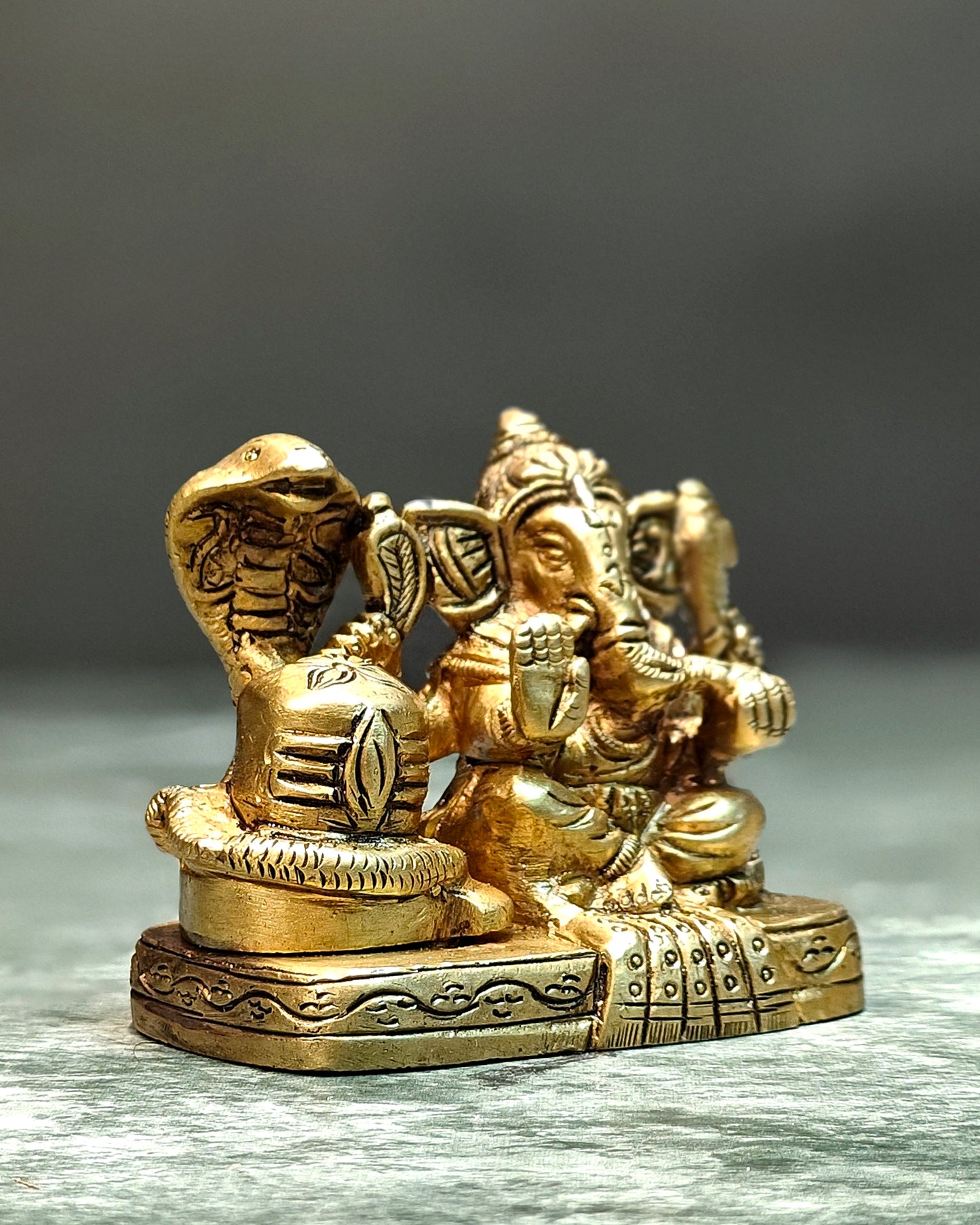 Pure Brass Lord anesha with shiv ling idol
