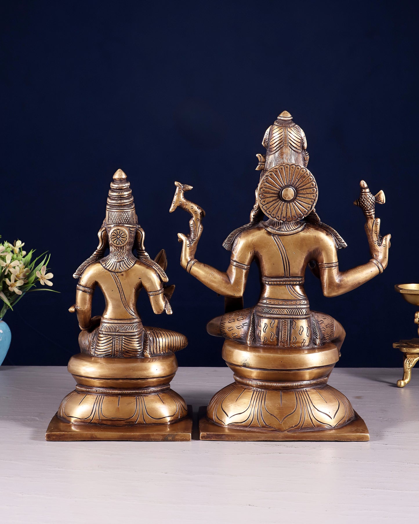 Brass Majestic Seated Lord Shiva and Parvati Idols | 11.5 Inch
