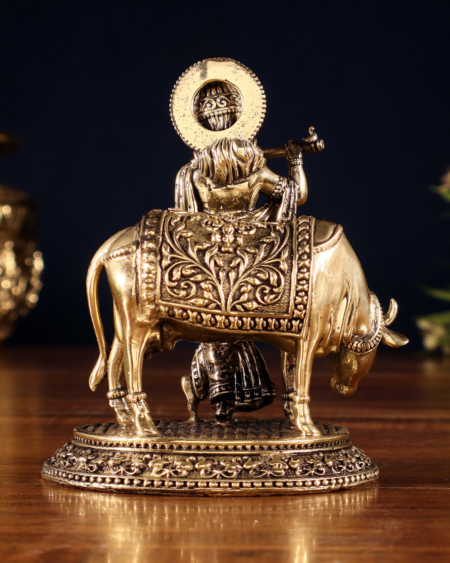 Brass Superfine Lord Krishna with Cow Idol – Intricately Crafted
