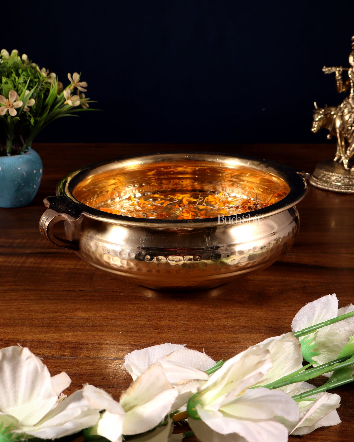 Pure brass handcrafted urli with hammered finish and side handles