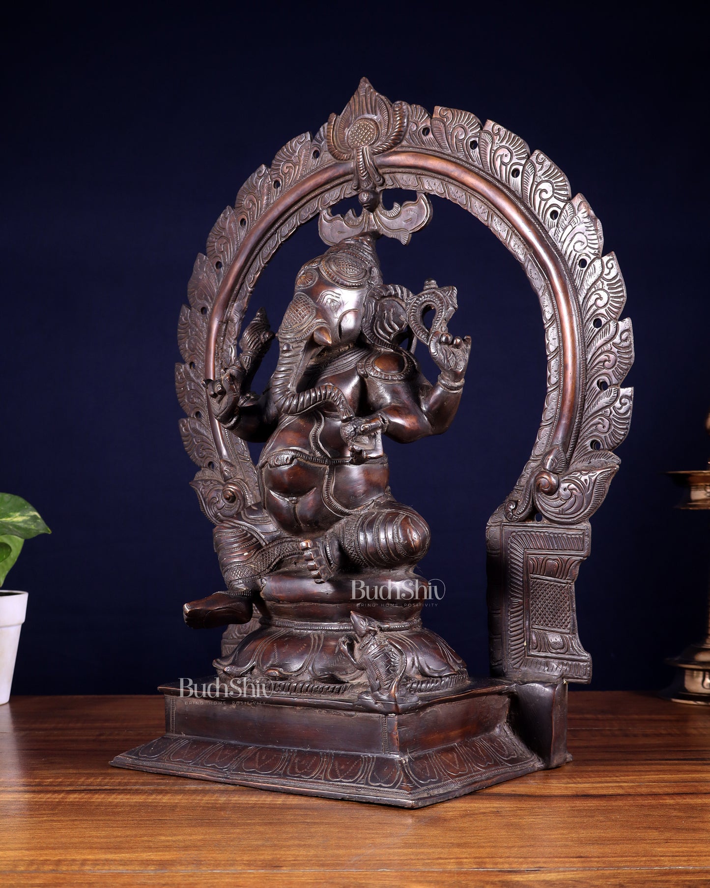 Pure Brass Large Ganesha Statue with Prabhavali – Chola Style 18 inch