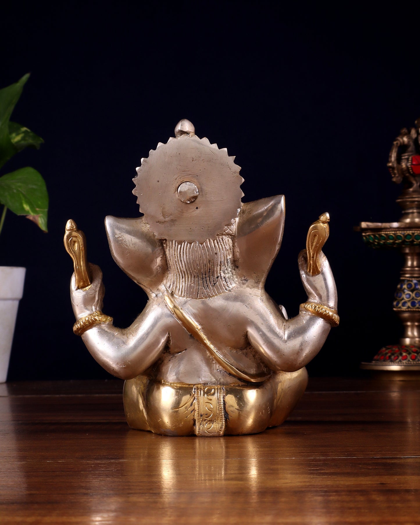 Pure brass Taj Ganesha Brass Statue with a glossy dual tone 6"