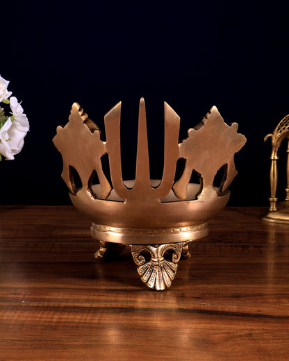 Brass Shankh Chakra Namah Oil Lamp (Diya) – Tirupati Balaji / Vishnu Symbol 7 inch