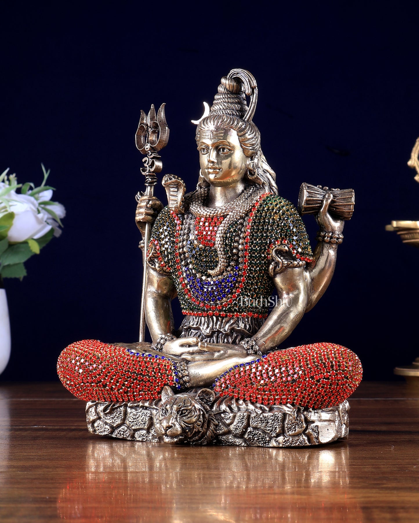 Brass Superfine Lord Shiva Statue – 7 Inch jewellery work