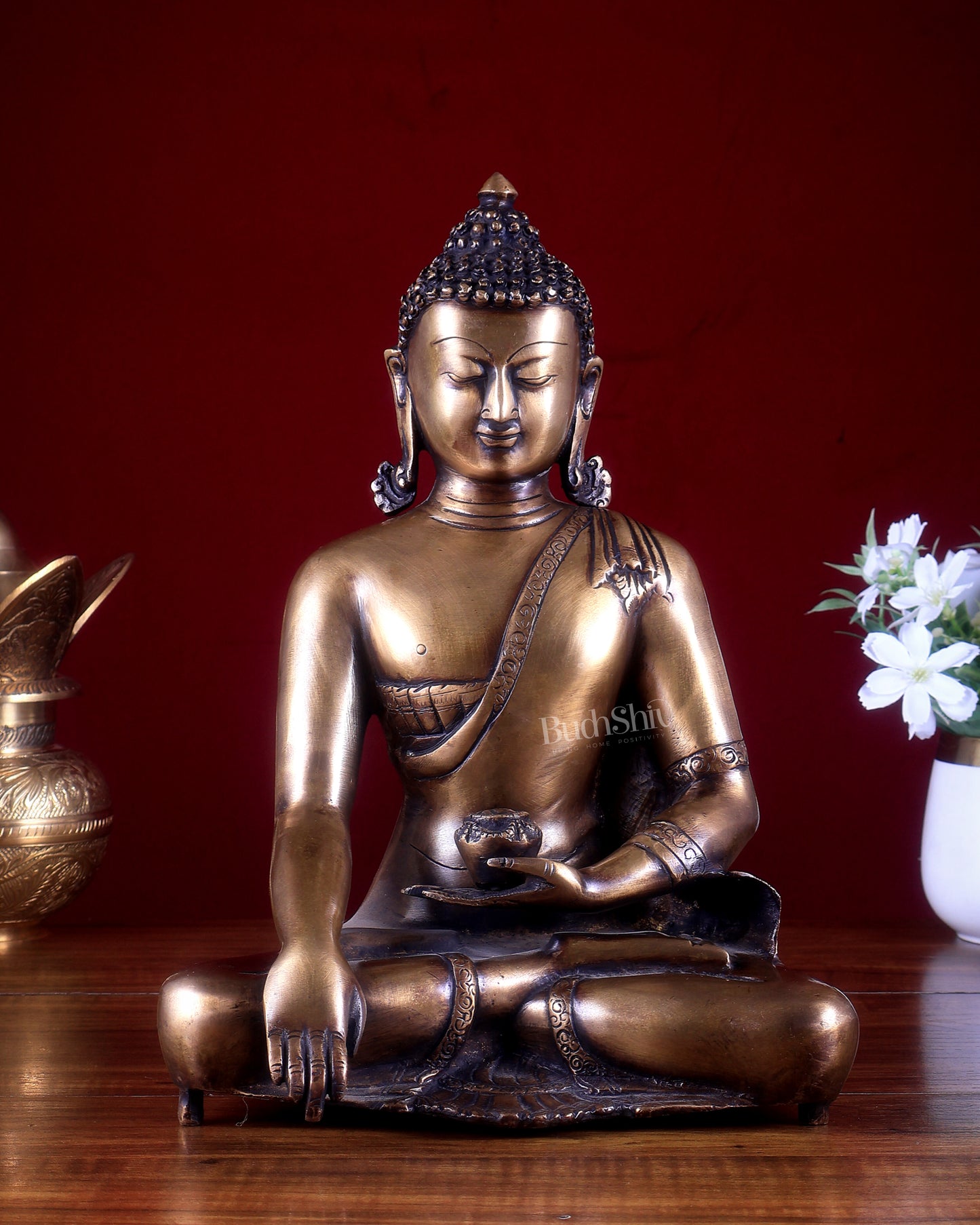 Vintage Brass Buddha Statue – Serene Heritage Spiritual Artefact 11 inch
