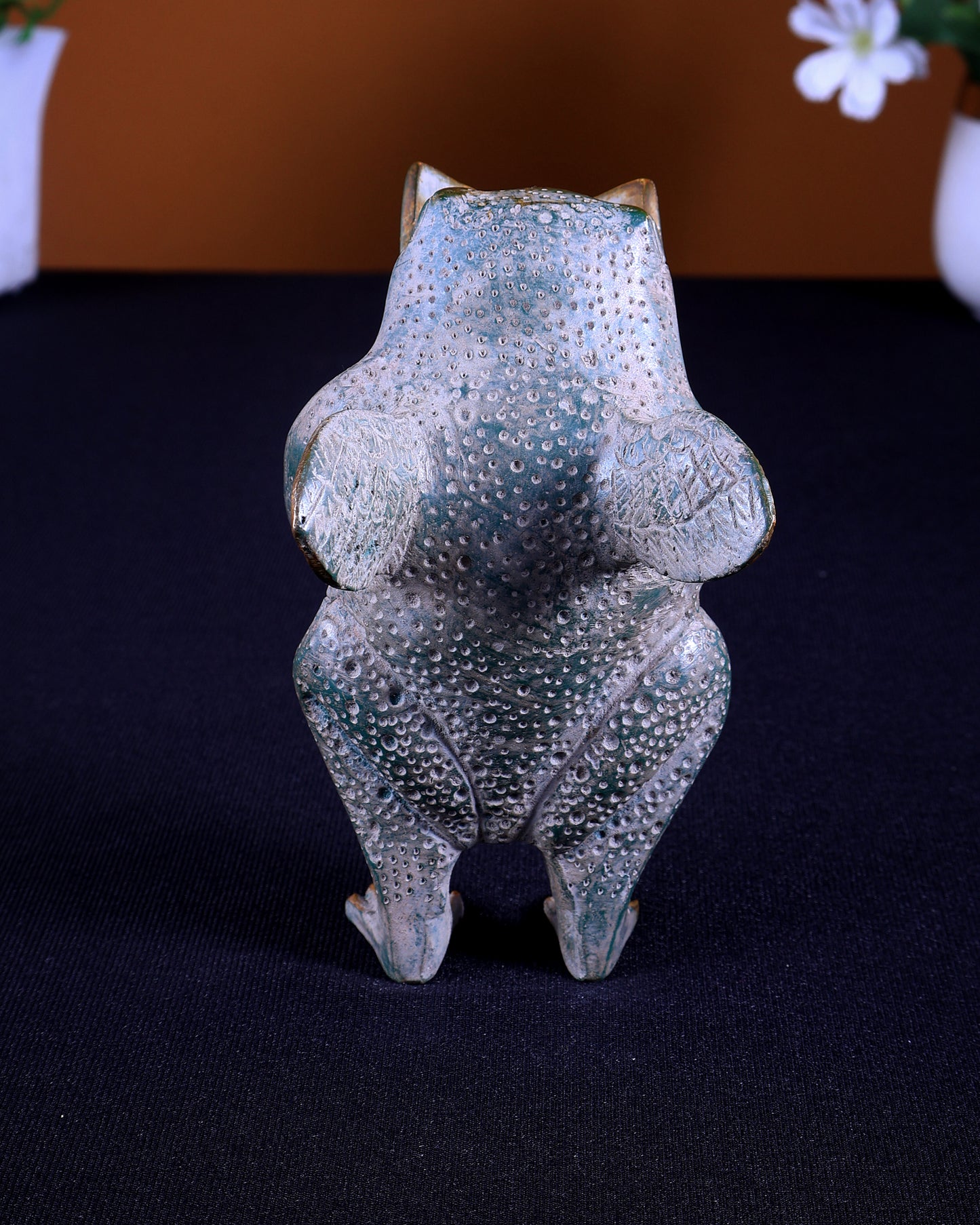 Brass Winged Frog Reading a Book – Whimsical Fantasy Collectible Showpiece