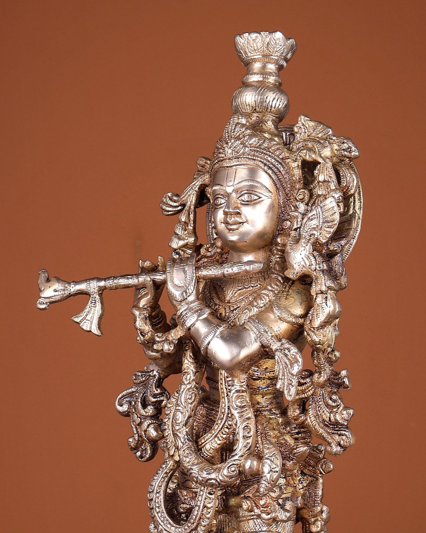 Brass Krishna Statue with Sharp Features – Elegant Divine Sculpture 22 inch