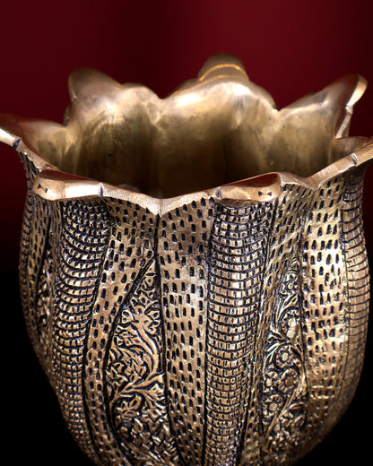 Brass Superfine Flower Vase / Flower Pot with Snake Design – Decorative Artefact 8 inch
