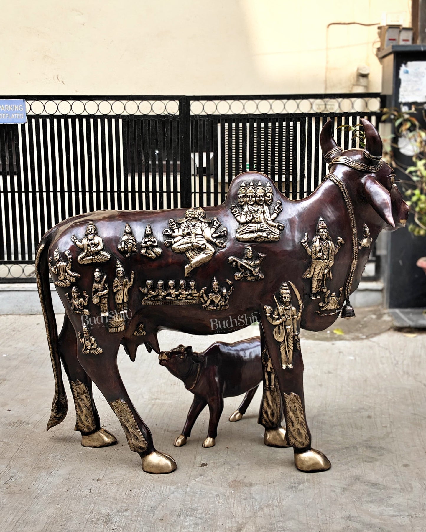Brass Large Kamadhenu Cow with Calf – 53"