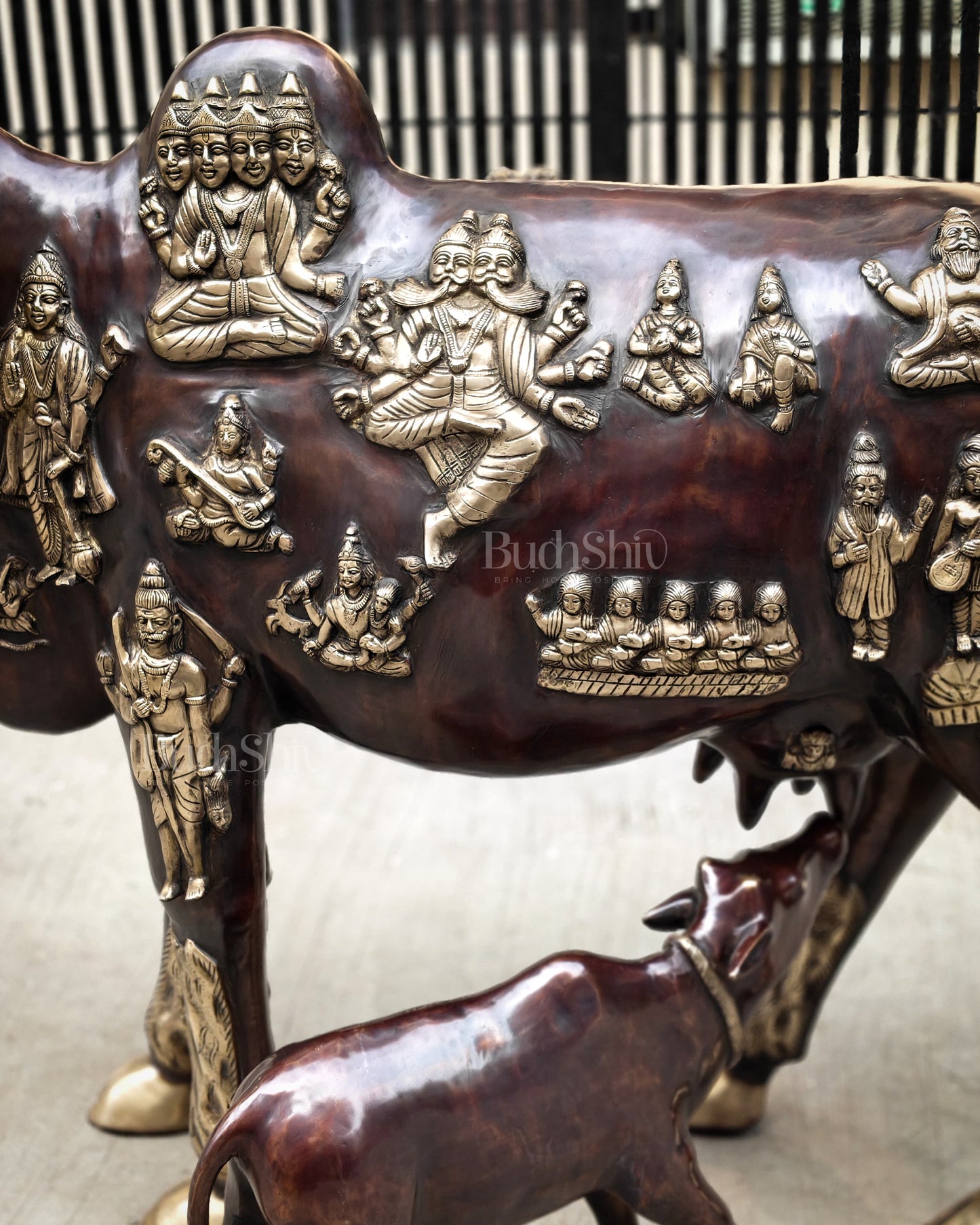 Brass Large Kamadhenu Cow with Calf – 53"